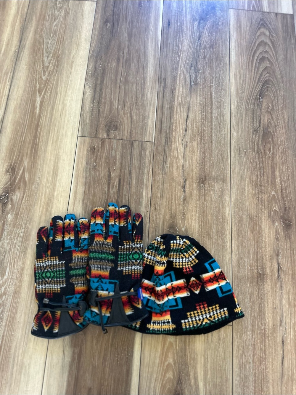 Pendleton Multicolor Aztec Knit Hat and Gloves Set